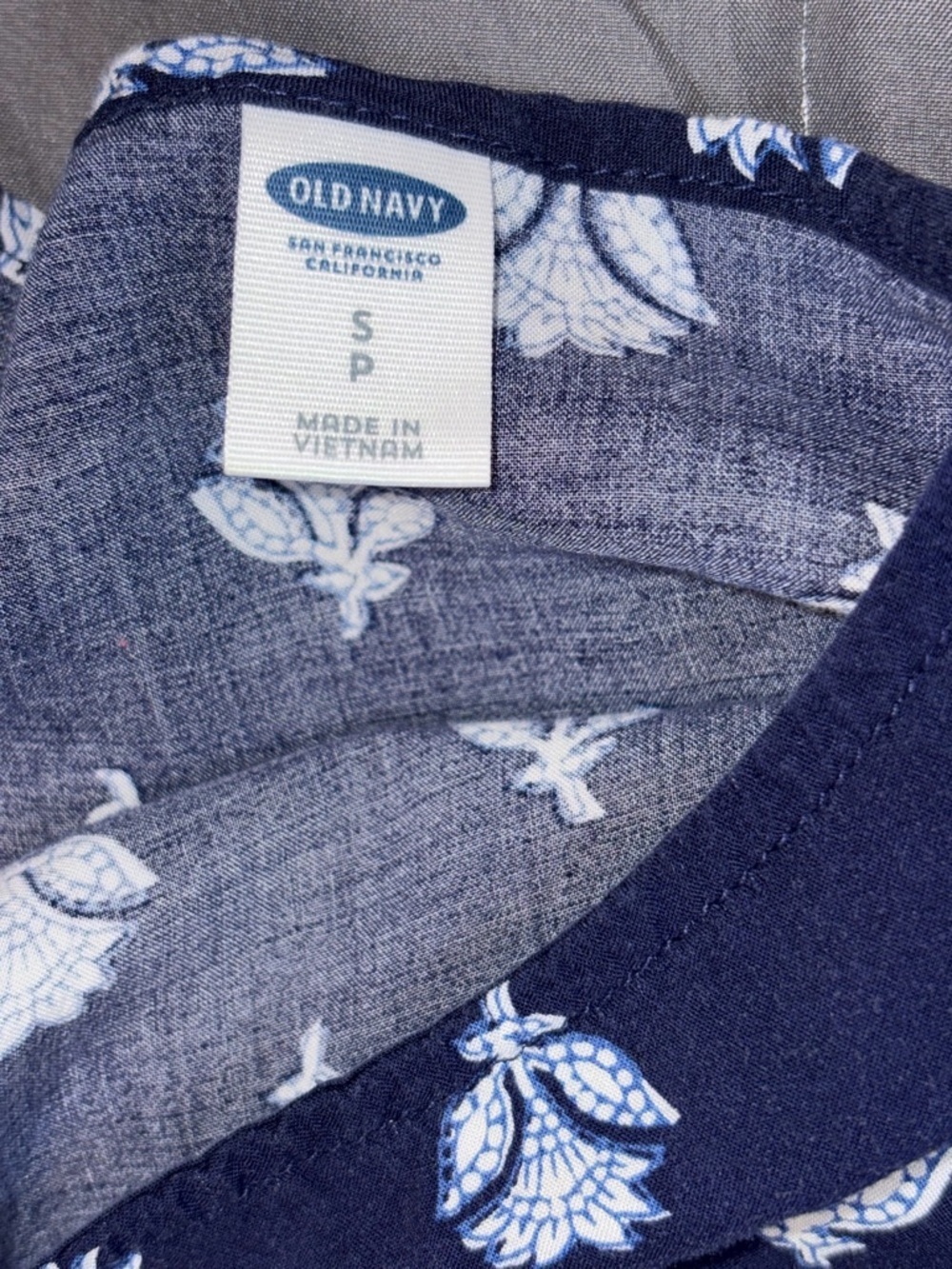 Old Navy Navy Blue Floral Peplum Cami Tank Top Size Small Flowy - Picture 3 of 6